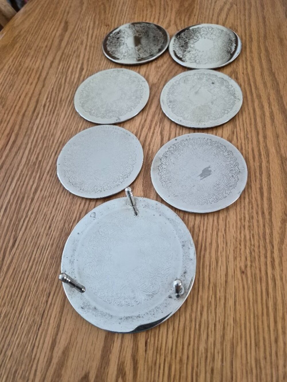 6 Vintage silver plated coaster w/ matching coaster Holder - Picture 3 of 5